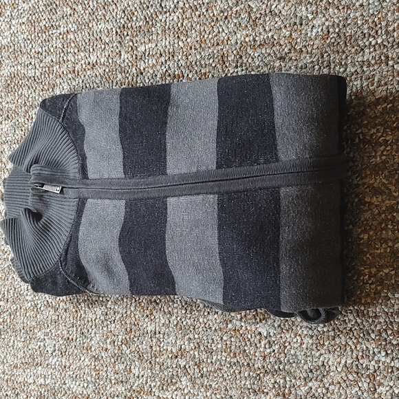 Kenneth Cole Reaction Men's Sm black/ Gray zip up sweater - Picture 7 of 7